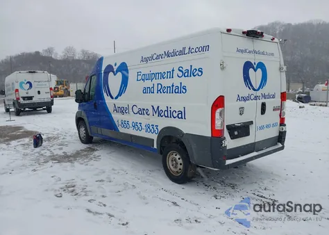 2018 Ram Promaster 2500 z USA, uszkodzony, nr VIN 3C6TRVDG1JE145779